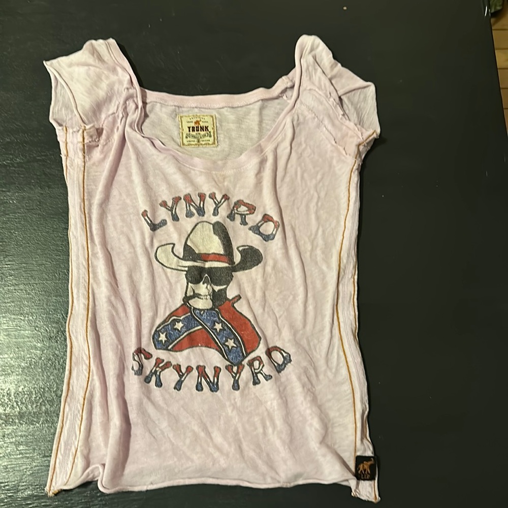 Vintage Trunk ltd edition lynyrd skynyrd USA cowboy skull T size 2
